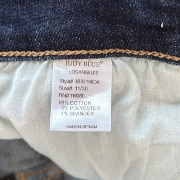 Judy Blue Distressed Boyfriend Fit Jeans. Size 11/30. Dark wash. Bleach Splatter - Picture 10 of 11